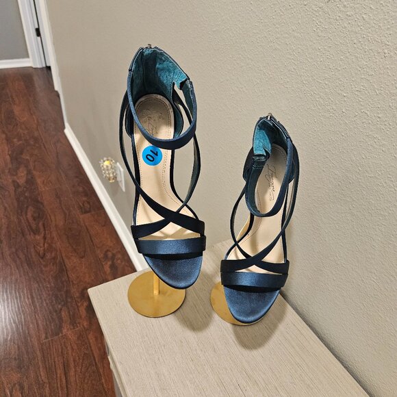 VINCE CUMATO WOMEN'S HEELS SIZE 10 - Picture 1 of 4
